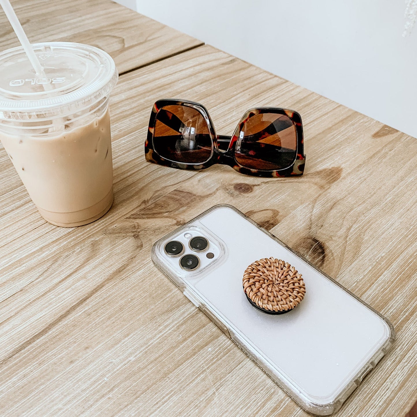 Rattan Pop Socket